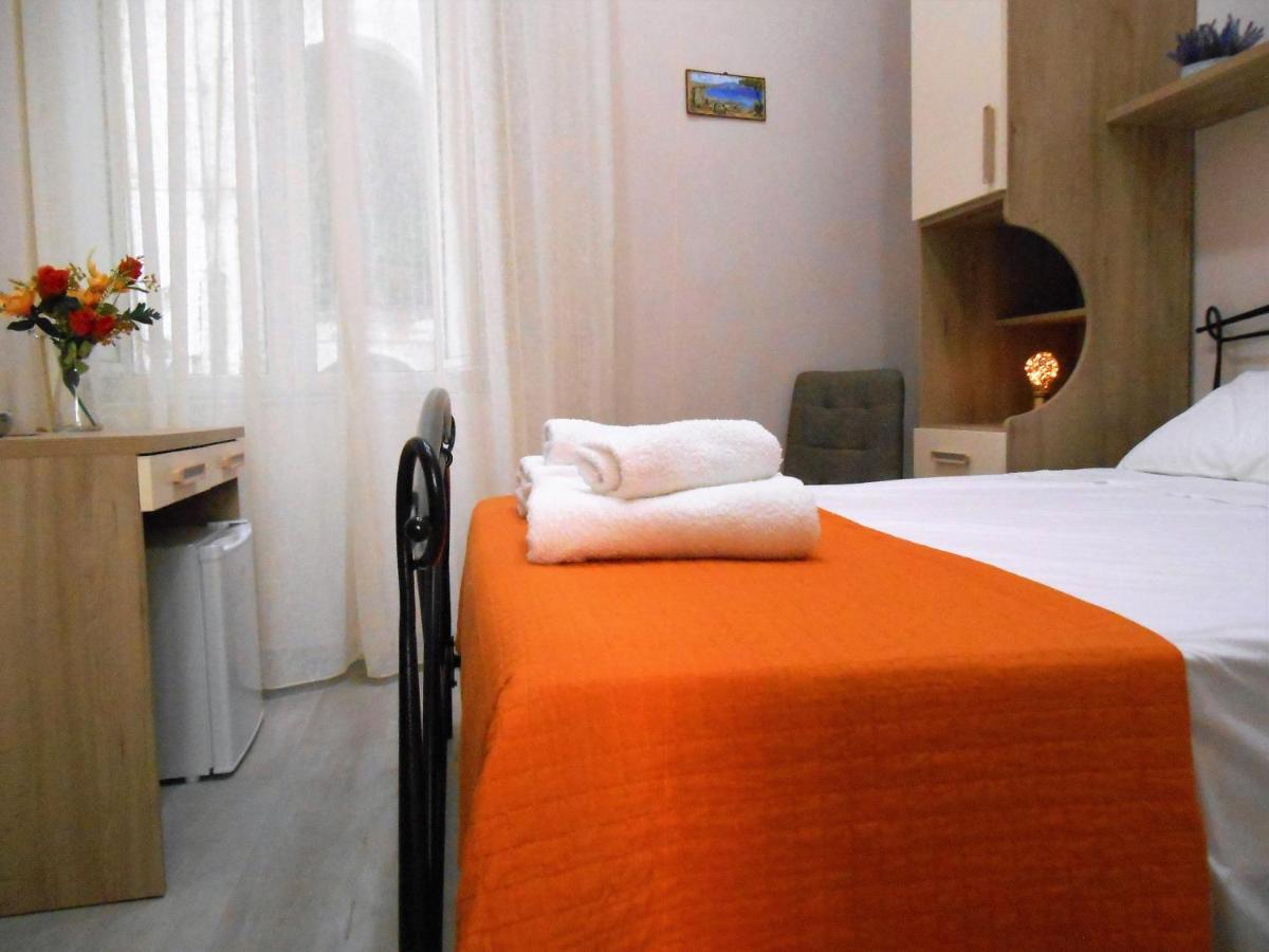Essenza Di Napoli Bed & Breakfast ภายนอก รูปภาพ