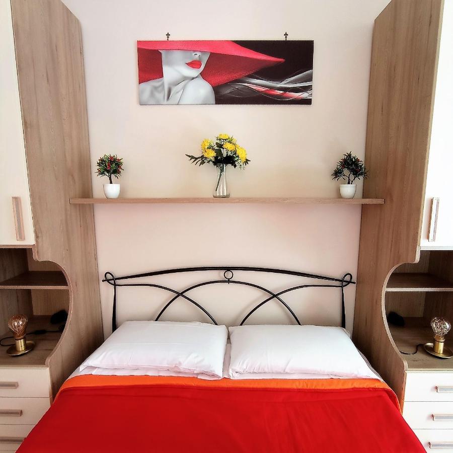 Essenza Di Napoli Bed & Breakfast ภายนอก รูปภาพ